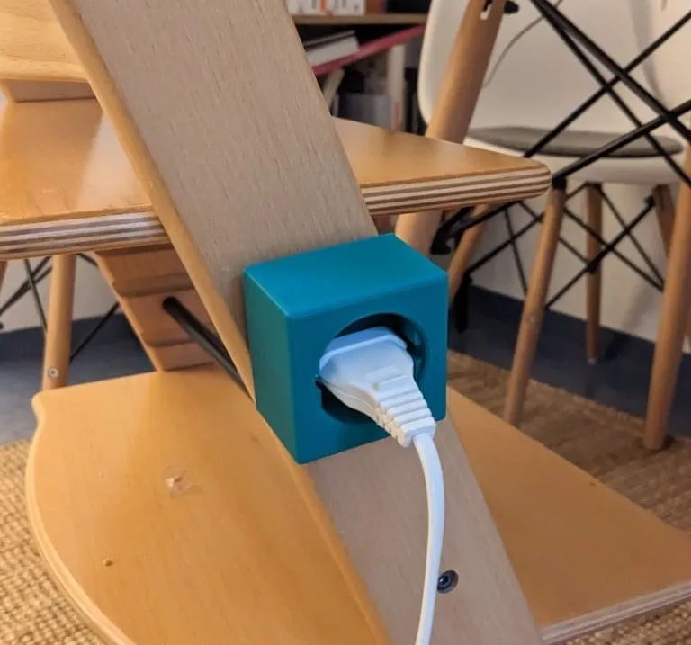 Fake electrical socket/outlet for kids - Schuko EU