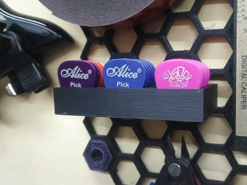HSW pick holder