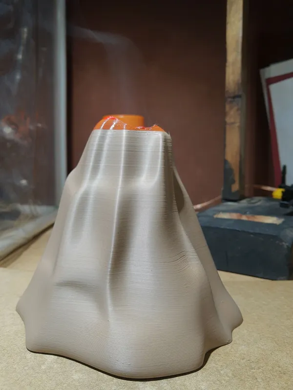 Volcano mosquito repeller / repelente de mosquitos