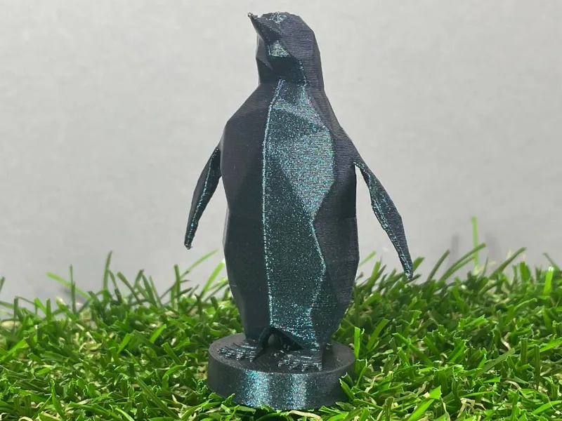 Low poly Pinguin
