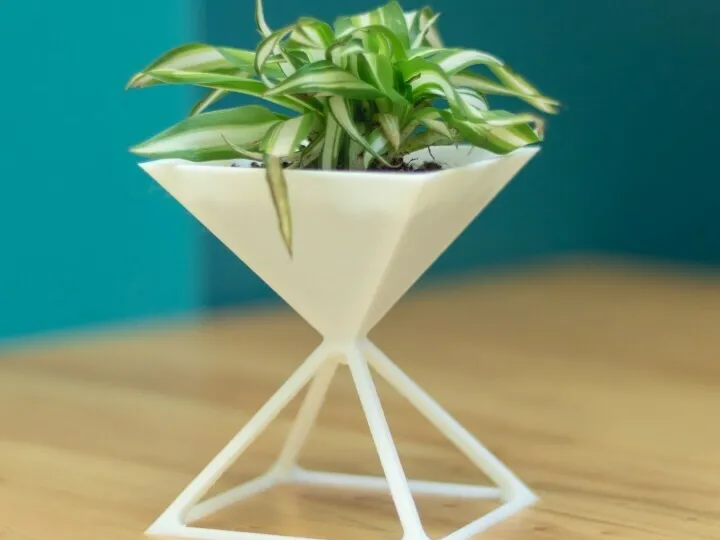 pyramid flower pot