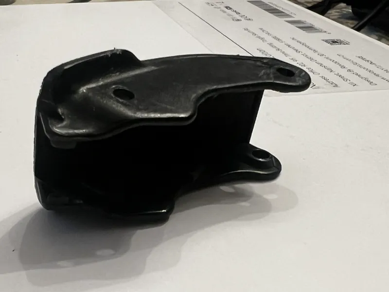 Nissan D21King Cab Rear Window Latch Handle 