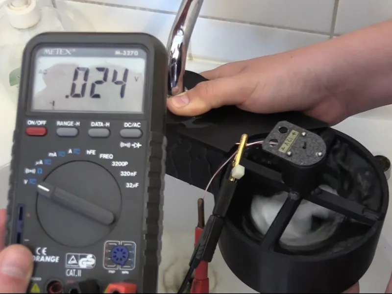 Water turbine generator