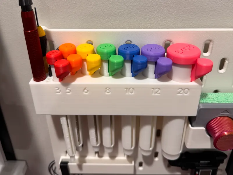 Magnet_Dispenser+Tool_Holder_Skadis