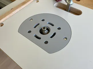 Dewalt Trim Router Baseplate for Veritas Table