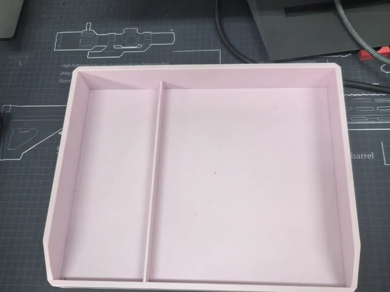 一种简单好用的桌面收纳托盘