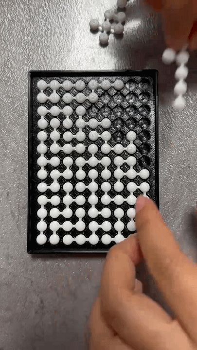 难以复原的拼图