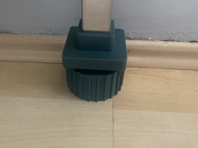 30x30 Profile table adjustable foot