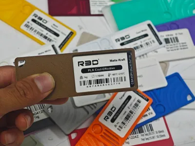 Label and positioning card for filament swatches to soothe obsessive-compulsive disorder, sticker aid for filament swatches with layered texture and transparency display
