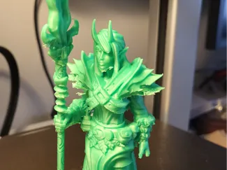 D&D Teifling druid Female 