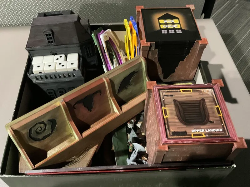 Thin Magnetic Map Tile Frames for Betrayal games