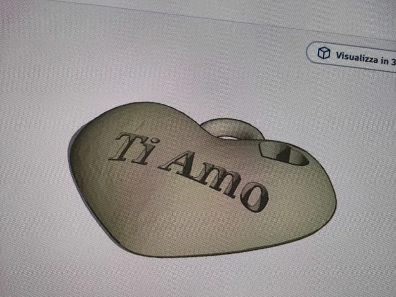 Portachiavi a forma di cuore con scritto Ti Amo