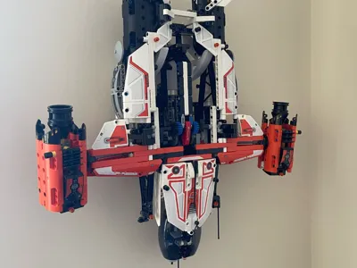 Wall Mount for LEG0 VTOL Cargo Spaceship 42181