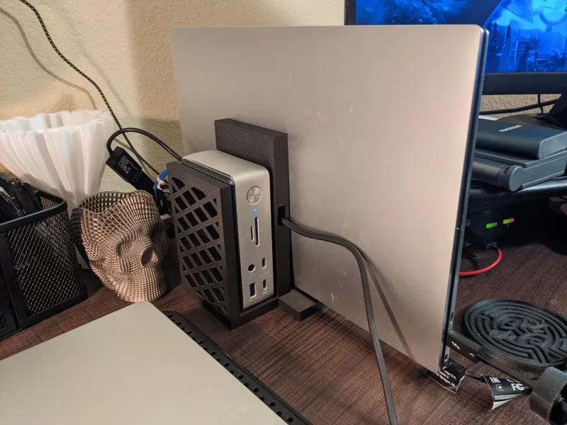 Anker PowerExpand Elite 13 in 1 Dock Holder