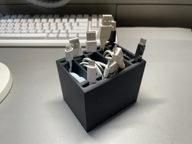数据线收纳盒
