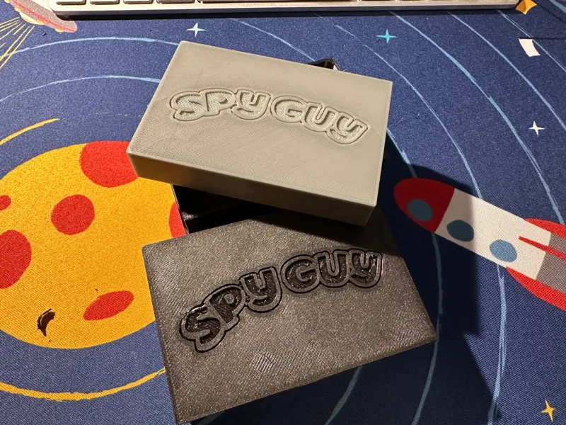 Spy Guy by Trefl card holder/box