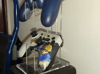 Controller holder