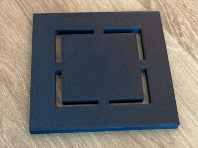 7x7cm outer, 4x4cm inner stencil 