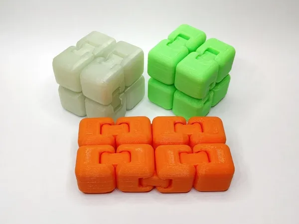 Cube fidget arrondi