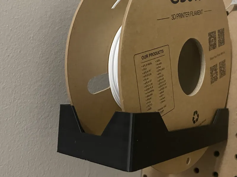Pegboard Filament Holder (Minimal material waste)
