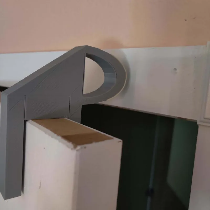 Top of Frame Door Cracker