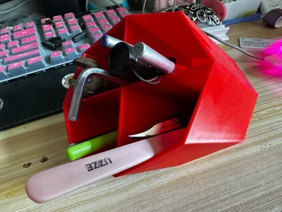 Pen holder, storage tube, octagonal pen holder, side pen holder
