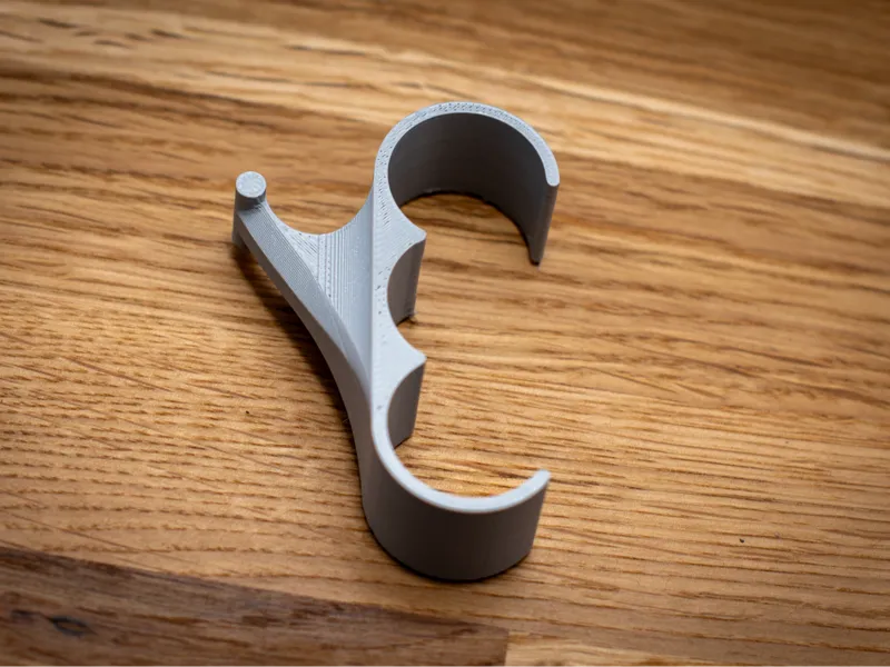 Radiator hanger