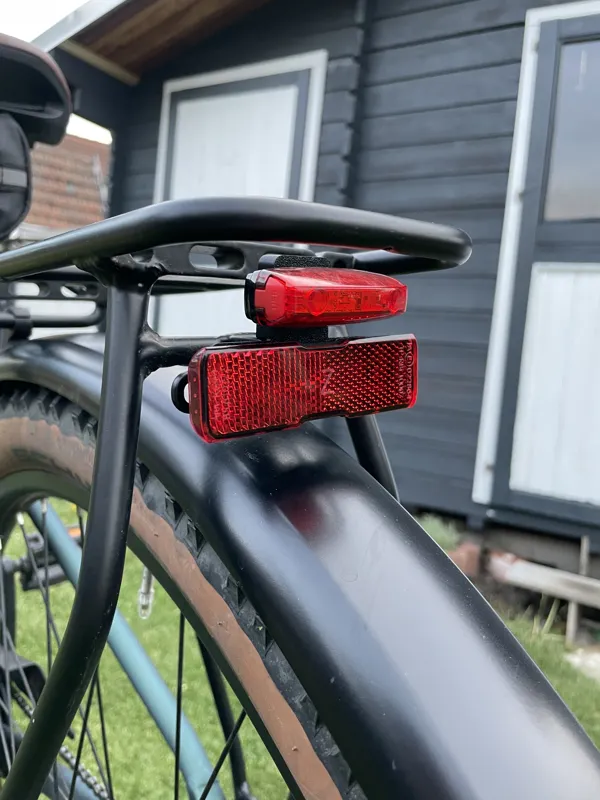 Reflector bracket for Cat Eye Micro 6