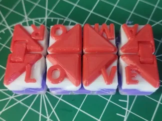 CUBO INFINITO Love / AMOR