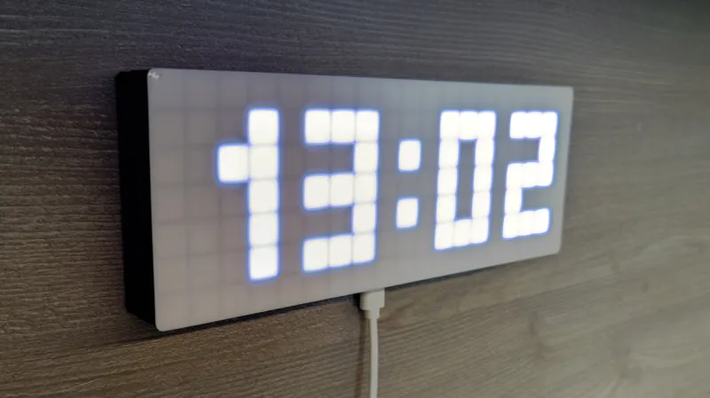 WS2812b digital pixel clock ESP8266 (ESPHome)