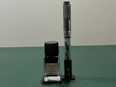 Lamy Safari and Pilot Iroshizuku Pen and Ink Stand