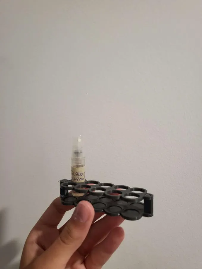 Fragrance/perfume holder 5x2 12.2mm holes