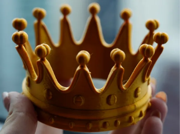 Couronne élégante de conte de fées
