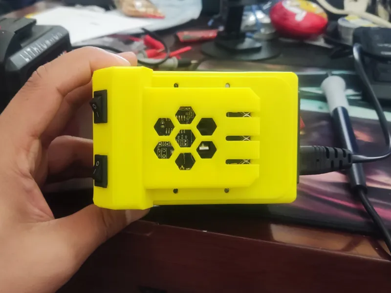 大艺a3插口220变24v电源盒