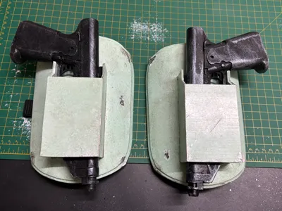 Death Watch Mandalorian thigh armor and holster