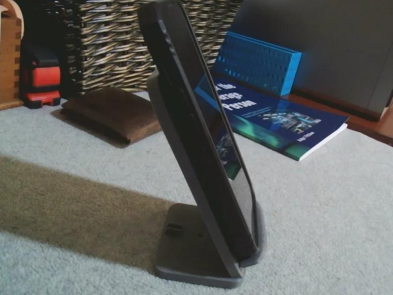 Universal Phone stand with hole for tripod