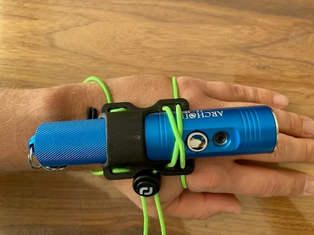 Archon V10S + D10S Bungeehalter Tauchen