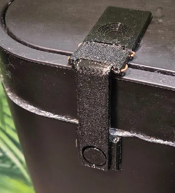 Cat safety latch for ikea bathroom trashcan