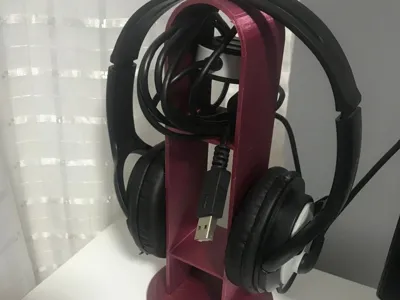 Headphone stand