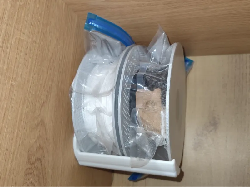 Filament holder - side wall