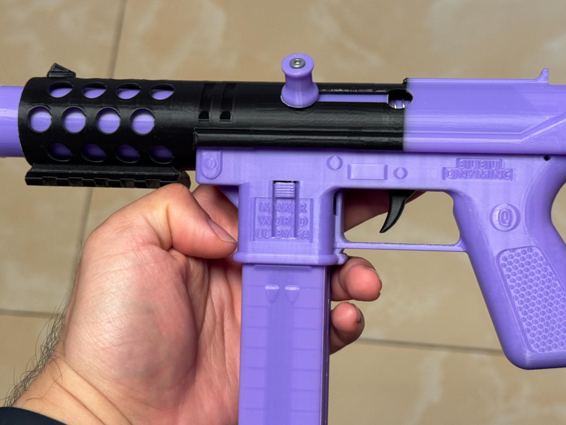 飞盘枪tec-9 v3.0