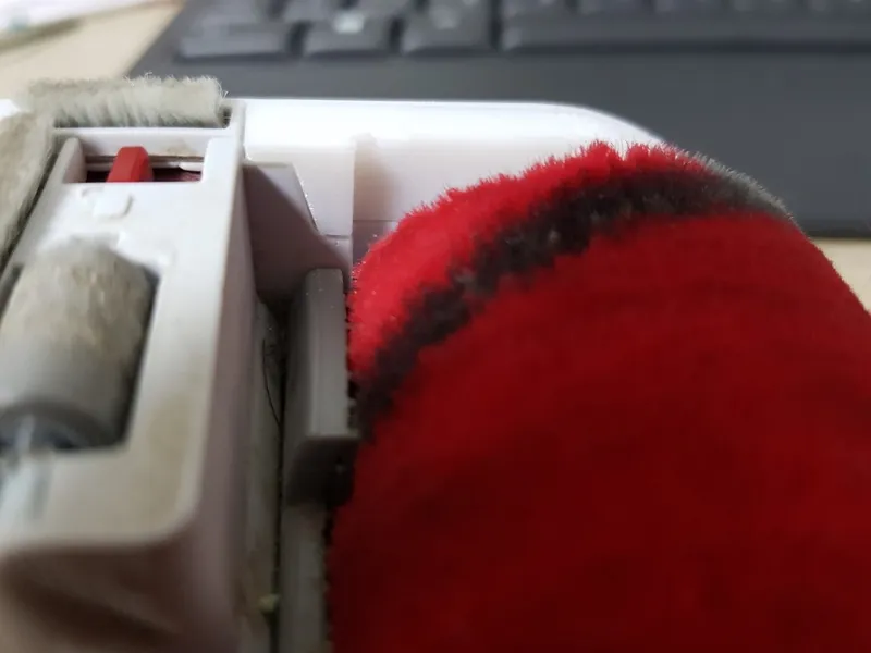 Jimmy Vacuum Cleaner Brush locking clip