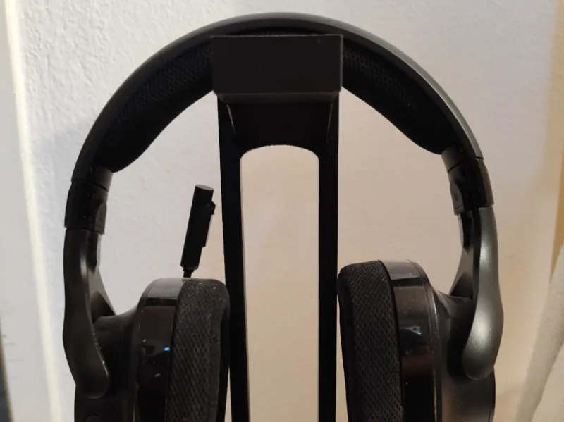 Headphone Stand with Custom Text / and RubberFeet
