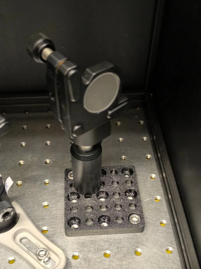 Optical table half grid adapters