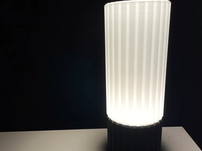 Desk lamp