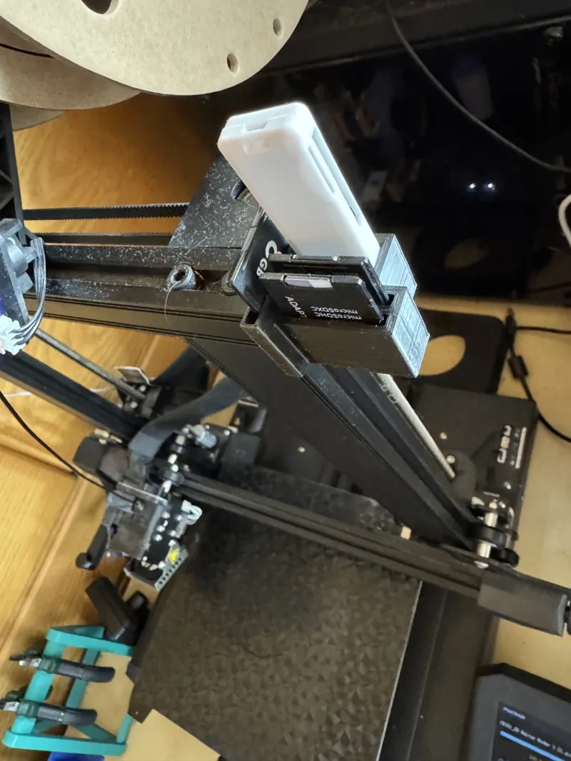 SD und USB Halter Ender 3 S1