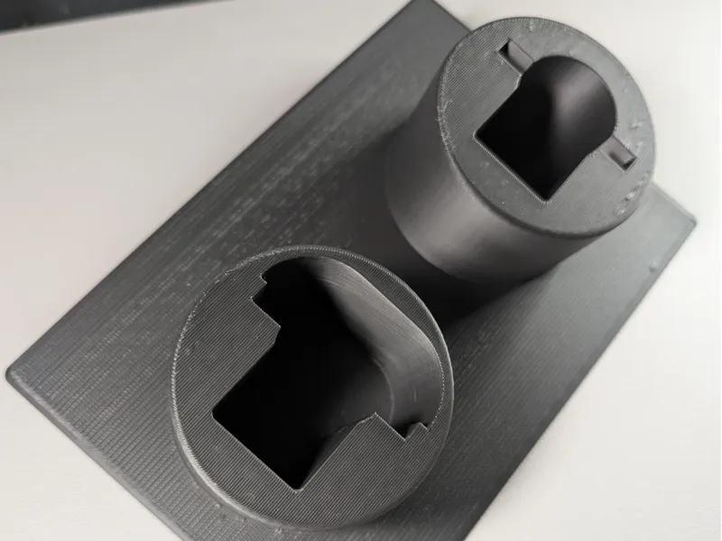 Levoit vacuum holder