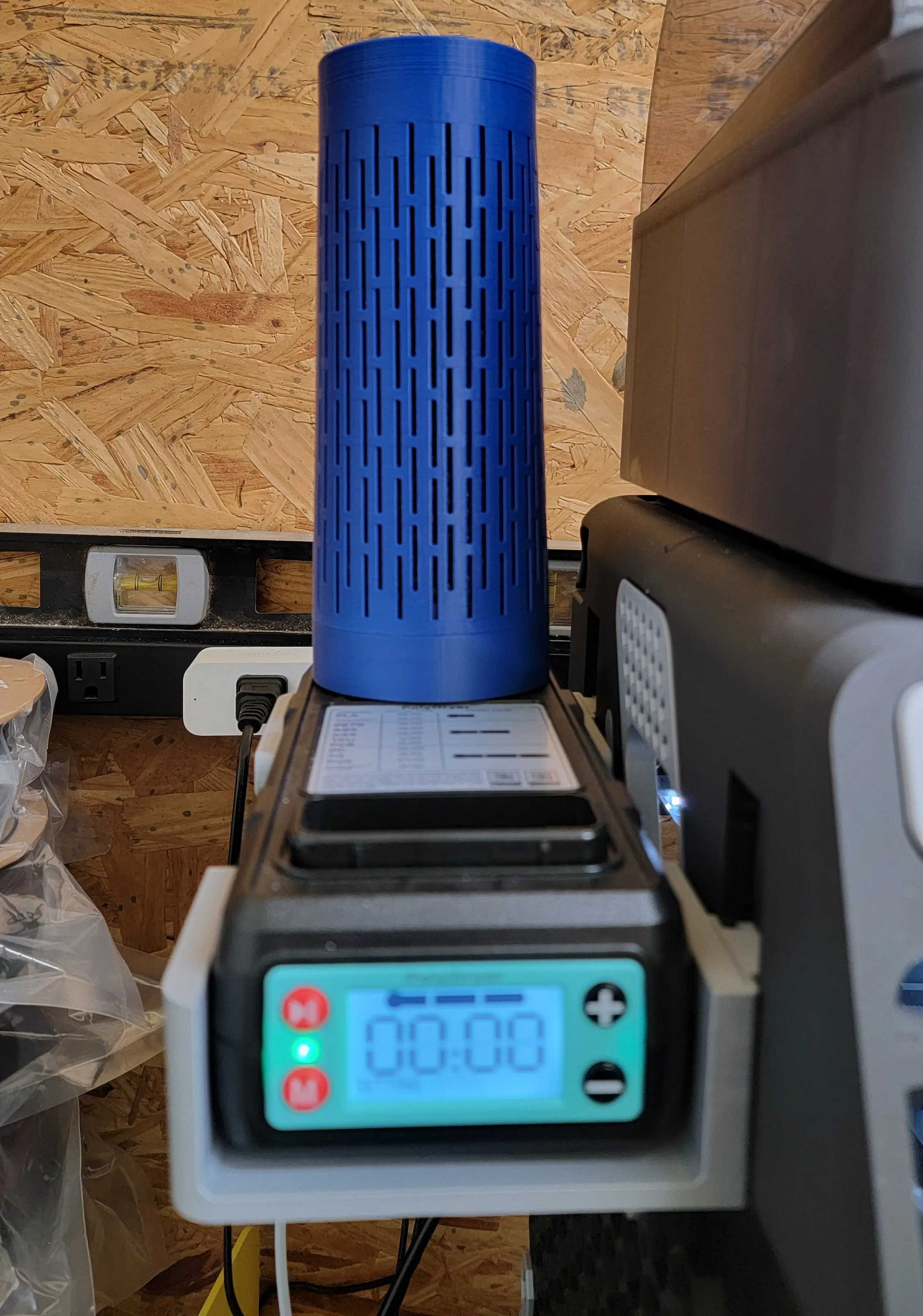 Rechargeable Desiccant Tower - EvaDry & PolyDryer - Free 3D Print Model ...