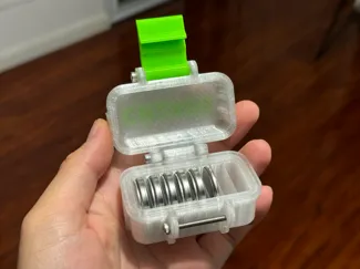 坚固的CR2450纽扣电池收纳盒