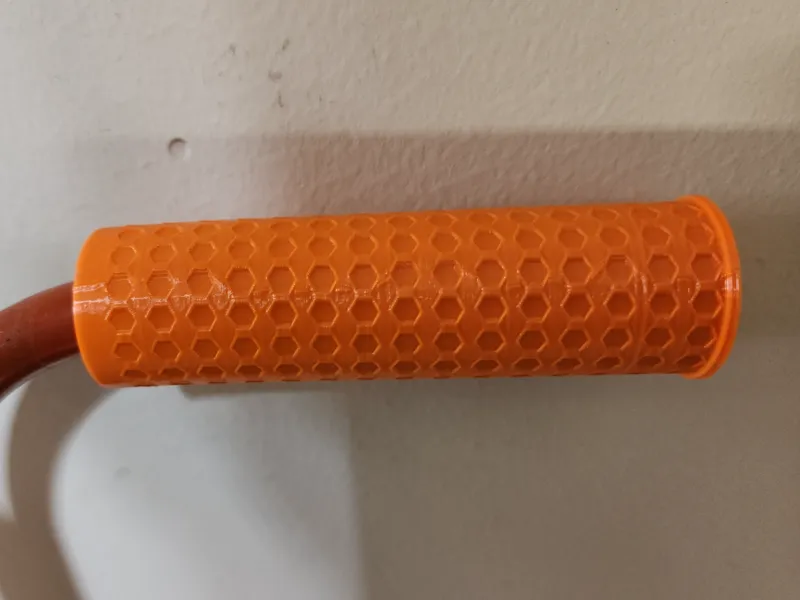 Parametric grip